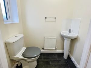 Downstairs W/C- click for photo gallery